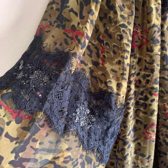 Blouse - Picture 3 of 4